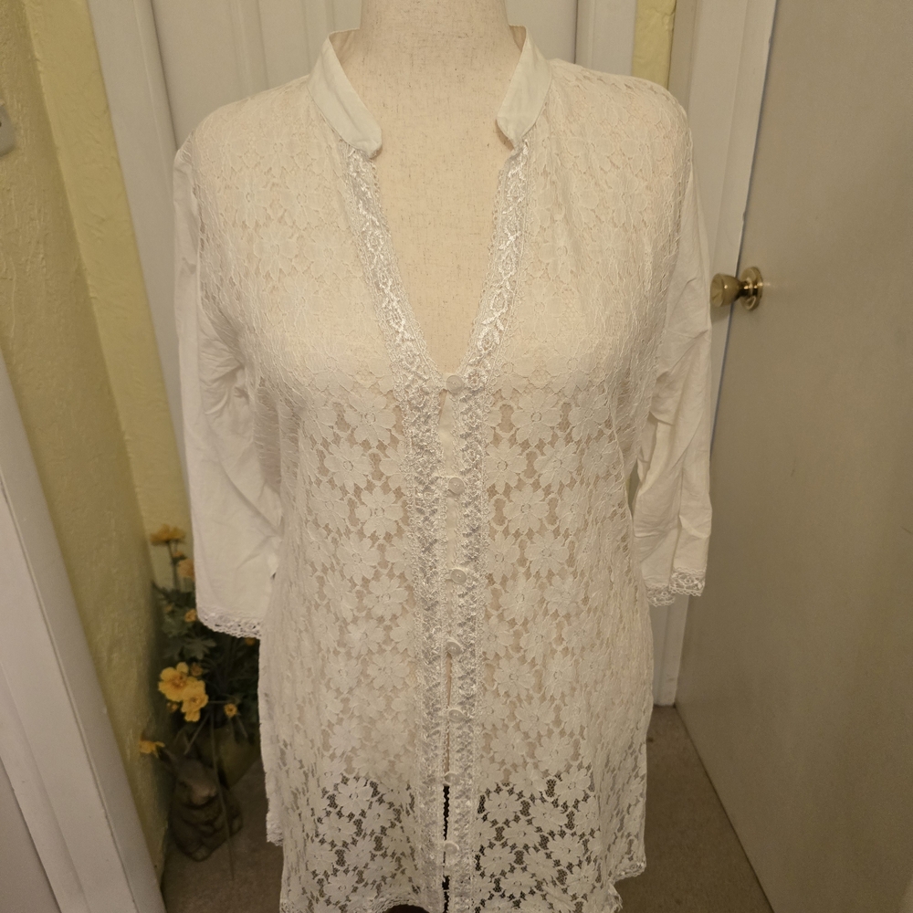Elegant White Lace Blouse Tunic Cover